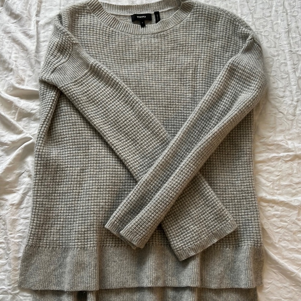 Theory sweater